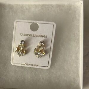 cute anchor silver stud earrings